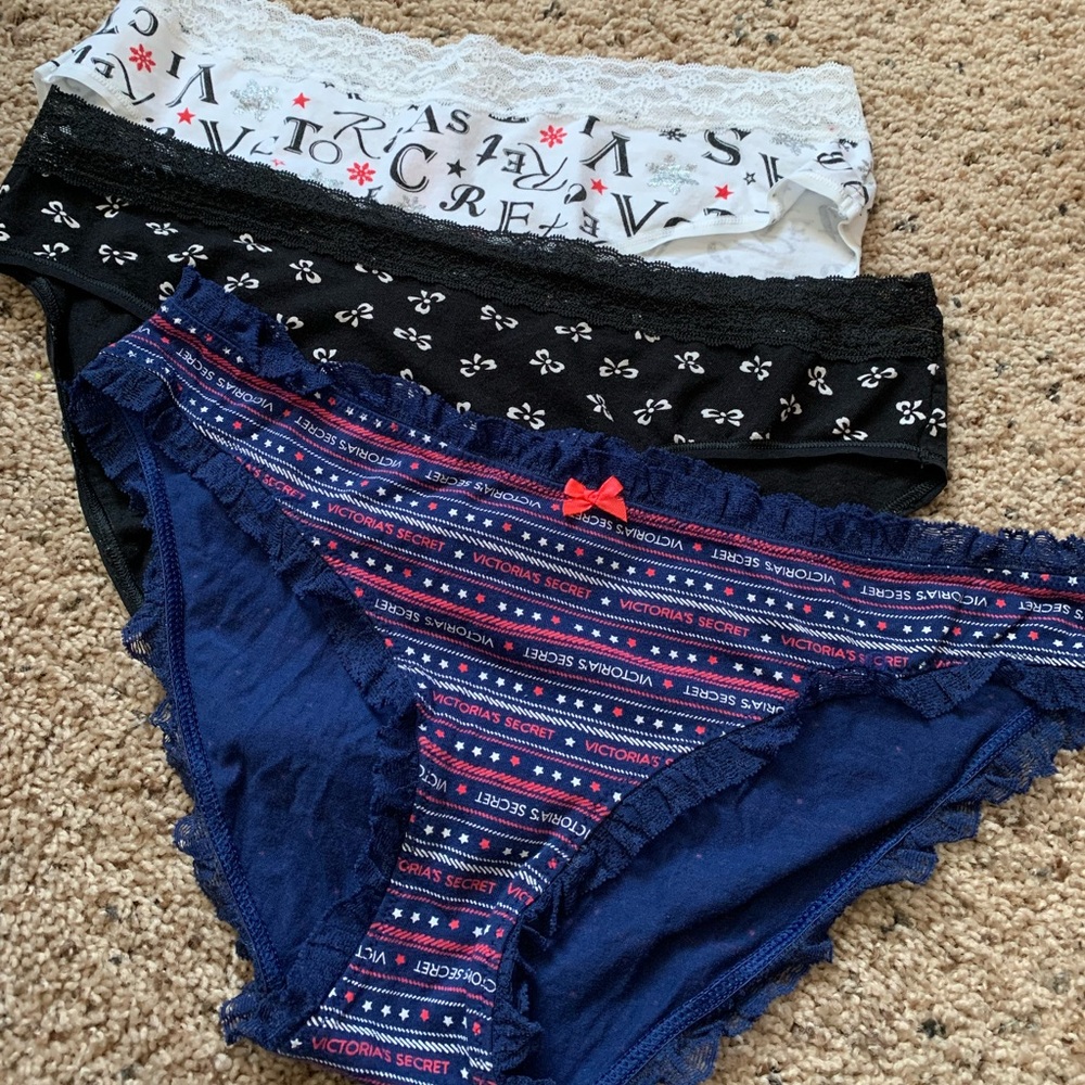 Victoria Secret Panties (3) Size L